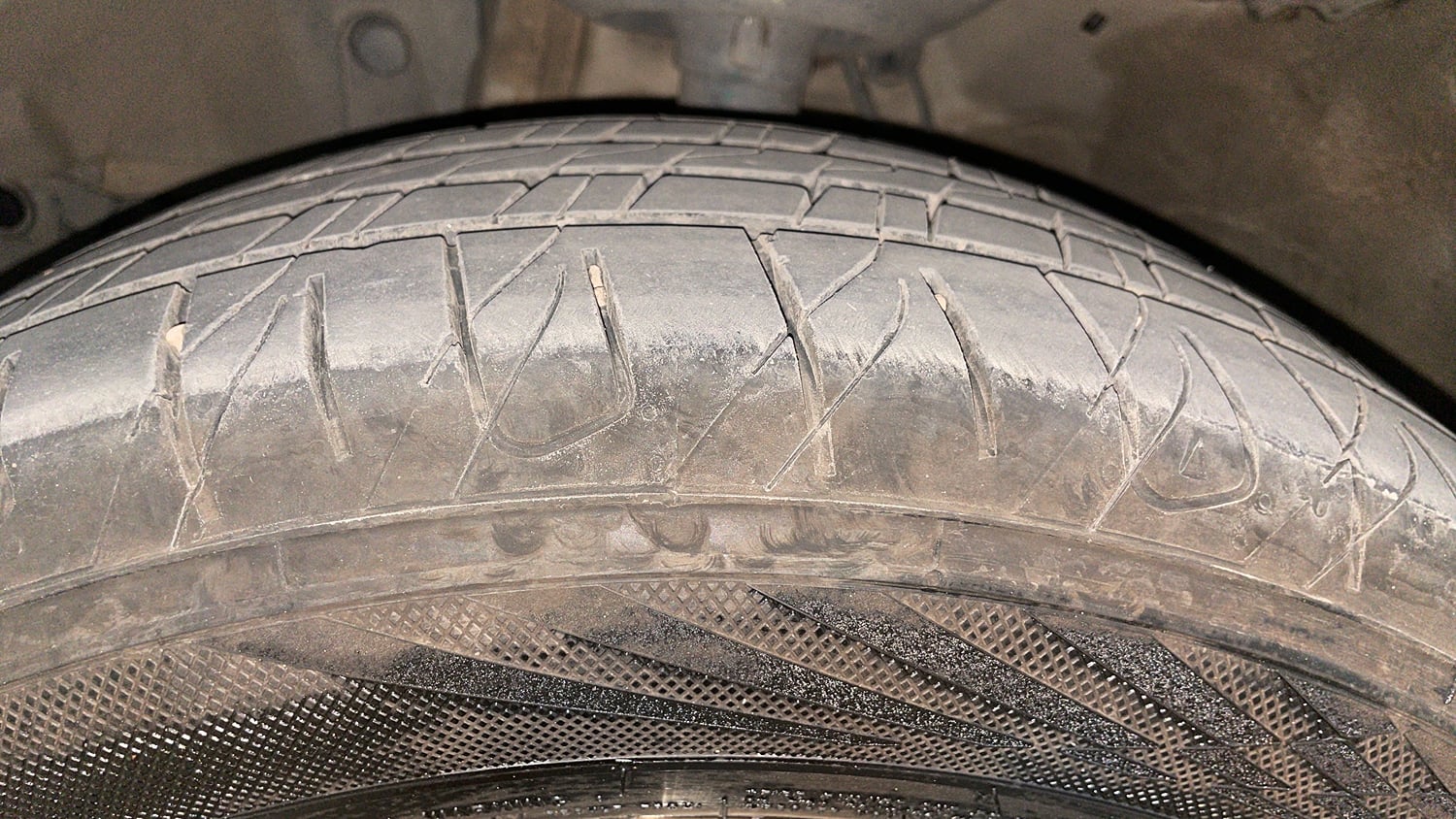 Used 2020 Honda WR-V VX MT Diesel Diesel Manual tyres LEFT FRONT TYRE TREAD VIEW
