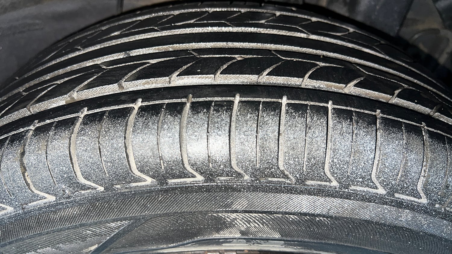 Used 2020 Hyundai Elite i20 Magna Plus 1.2 Petrol Manual tyres LEFT REAR TYRE TREAD VIEW