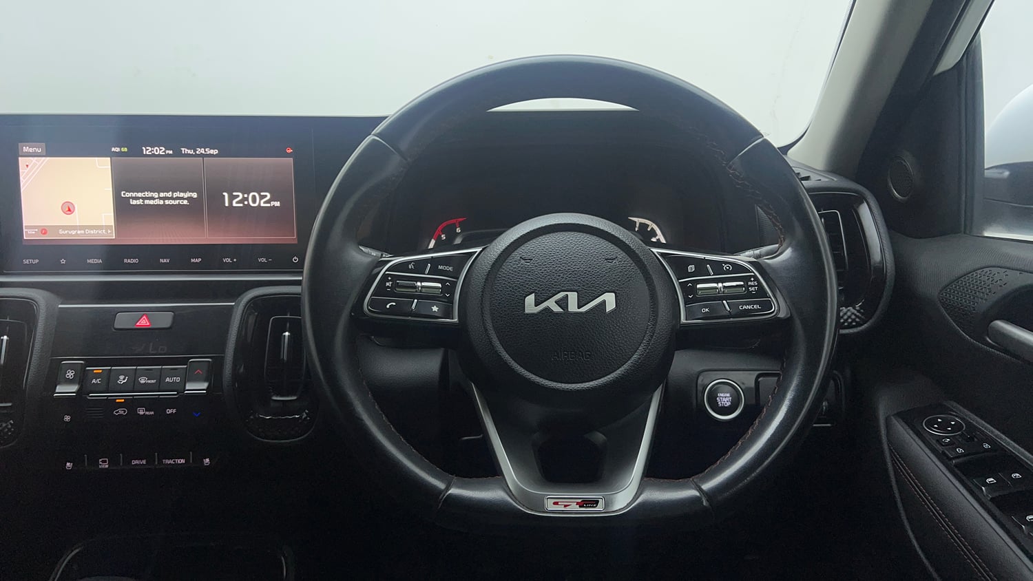 Used 2022 Kia Sonet GTX Plus 1.5 AT Diesel Automatic interior STEERING VIEW