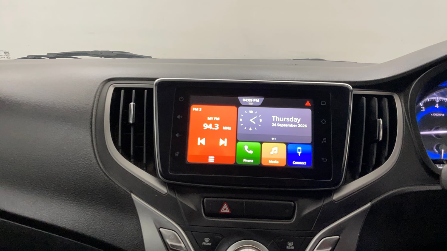 Used 2021 Maruti Suzuki Baleno Zeta Petrol Manual interior MUSIC SYSTEM & AC CONTROL VIEW