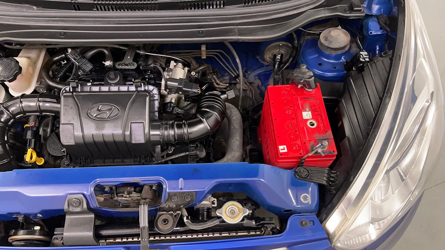 Used 2017 hyundai Eon Magna+ (O) Petrol Manual engine ENGINE LEFT SIDE VIEW