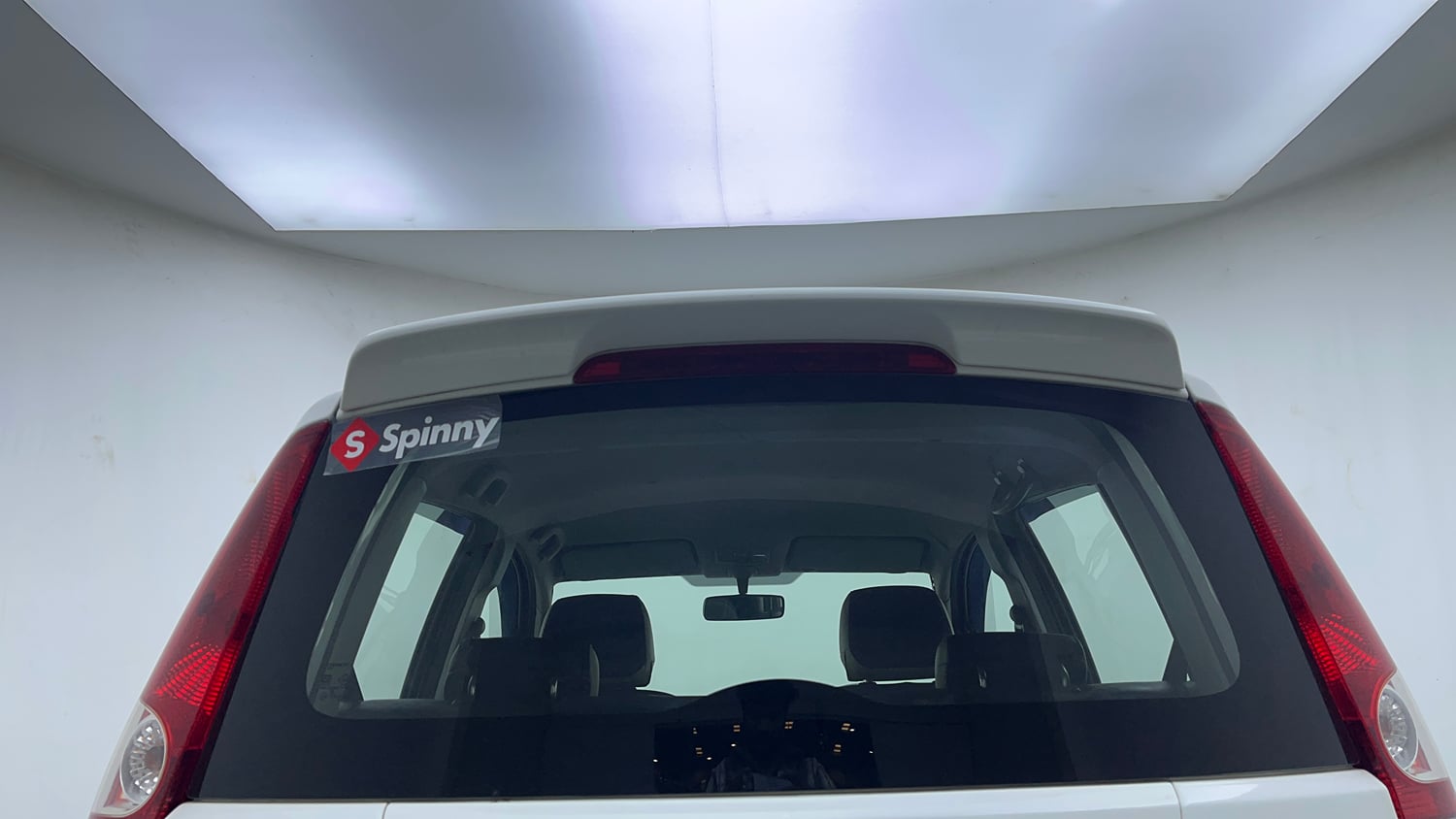 Used 2013 Maruti Suzuki Ritz Vxi BS-IV Petrol Manual exterior BACK WINDSHIELD VIEW