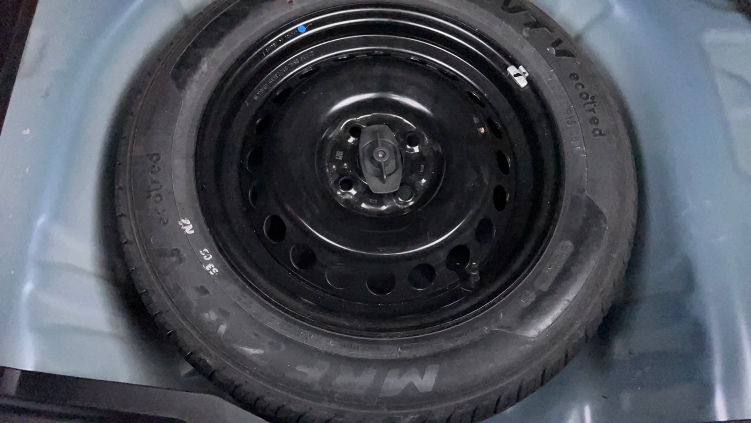 Used 2021 Maruti Suzuki Baleno Delta Petrol Manual tyres SPARE TYRE VIEW