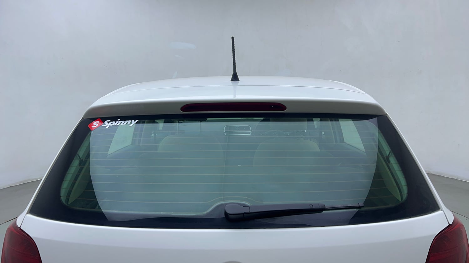 Used 2016 Volkswagen Polo Highline1.2L (P) Petrol Manual exterior BACK WINDSHIELD VIEW
