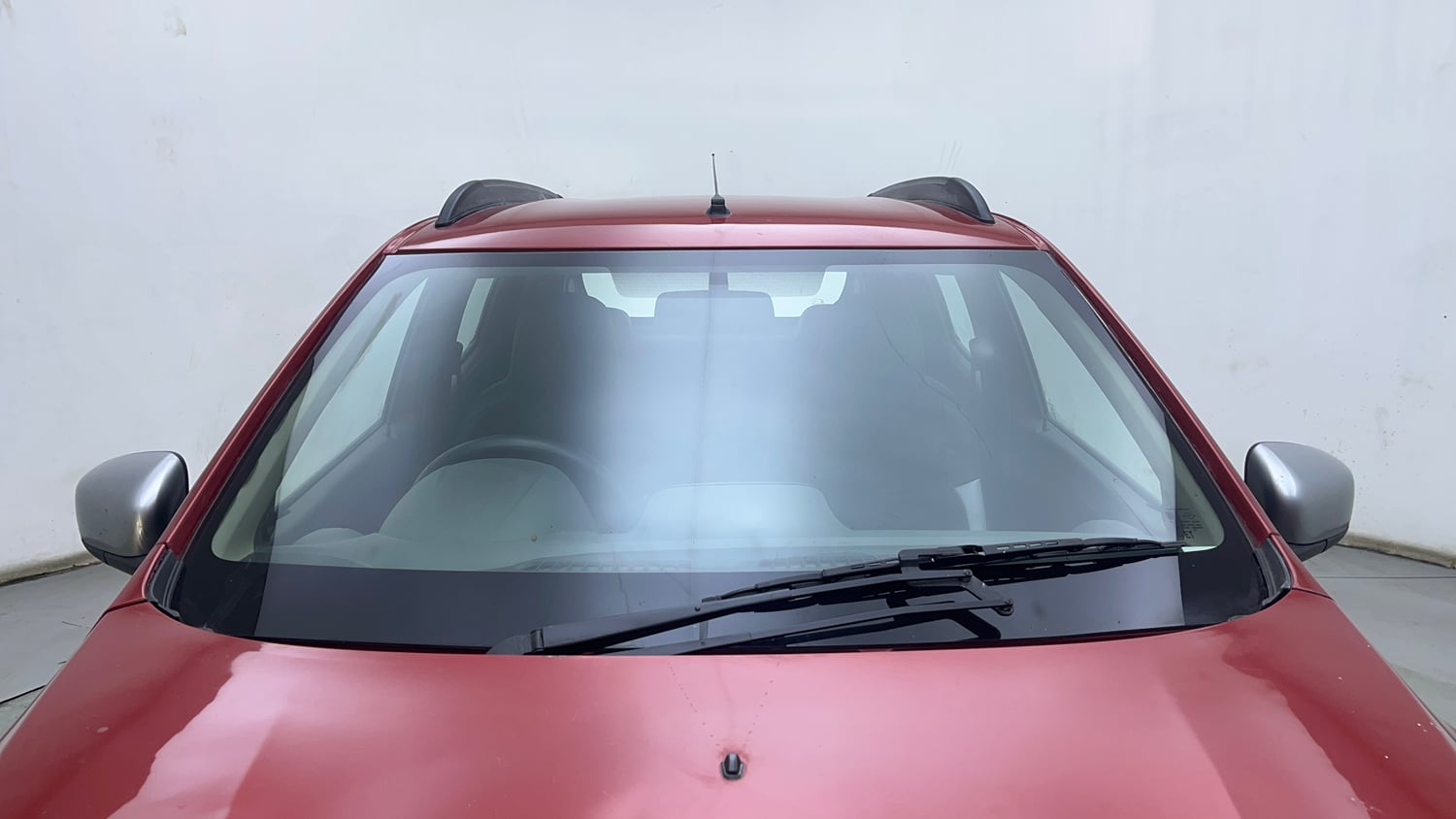 Used 2020 Renault Kwid RXT 1.0 Opt Petrol Manual exterior FRONT WINDSHIELD VIEW