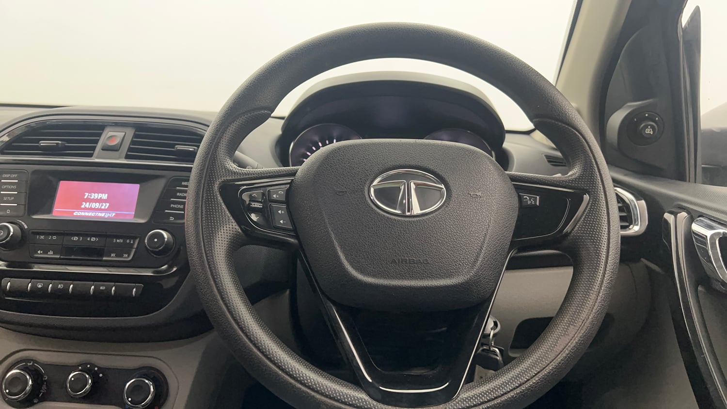 Used 2019 Tata Tiago Revotron XZ Petrol Manual interior STEERING VIEW