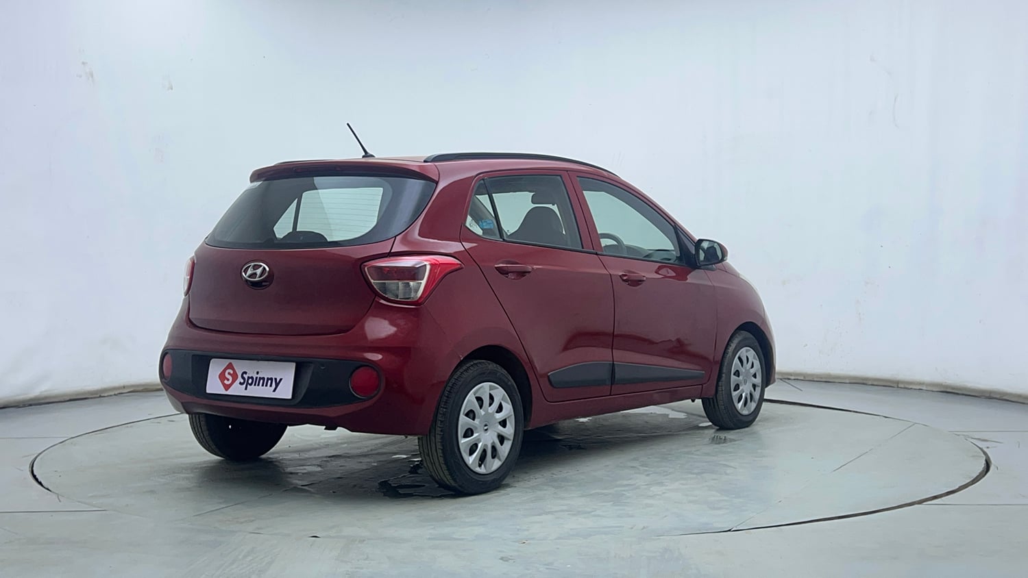Used 2019 Hyundai Grand i10 Sportz U2 1.2 CRDi Diesel Manual exterior RIGHT REAR CORNER VIEW
