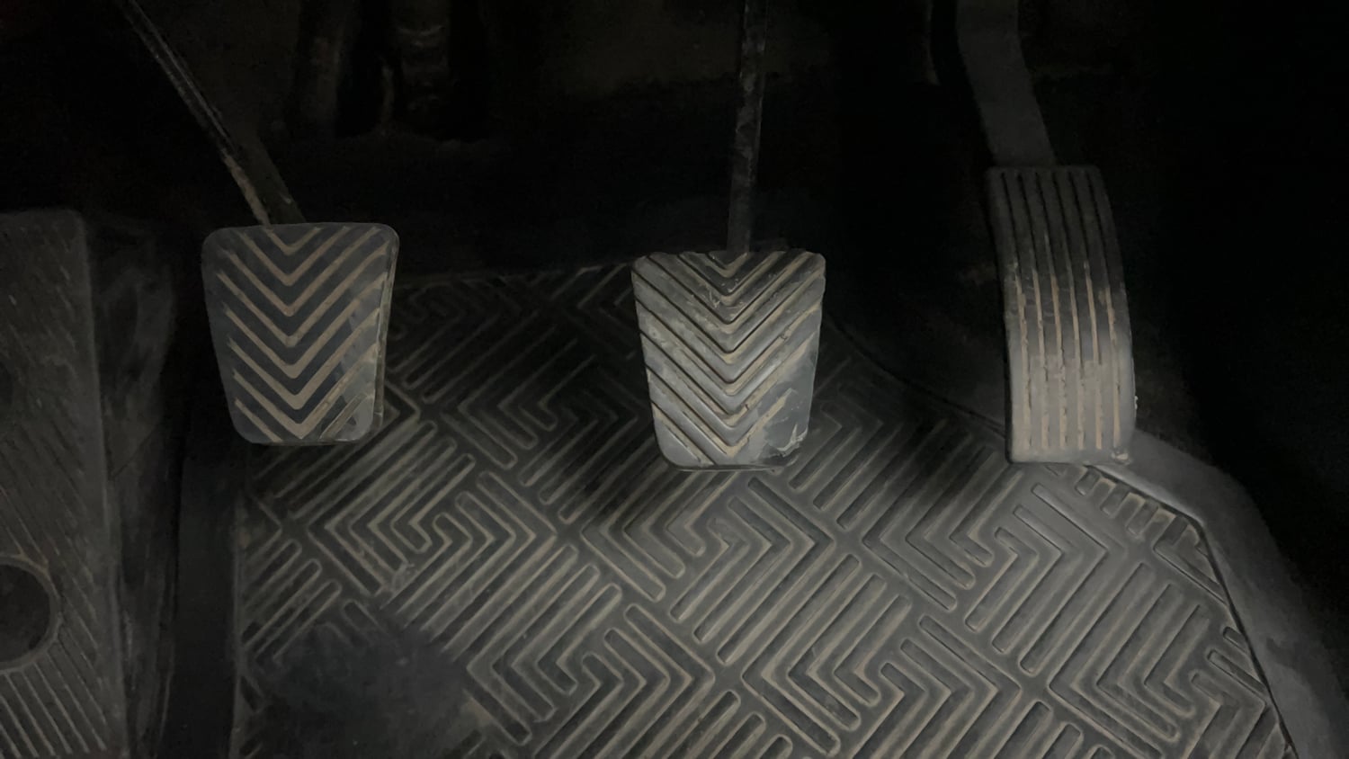 Used 2019 Hyundai Elite i20 Asta 1.2 (O) Petrol Manual interior PEDALS VIEW