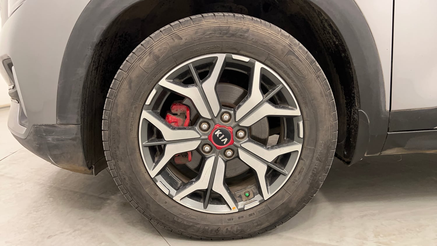 Used 2020 Kia Seltos GTX Plus AT 1.5 Diesel Diesel Automatic tyres LEFT FRONT TYRE RIM VIEW