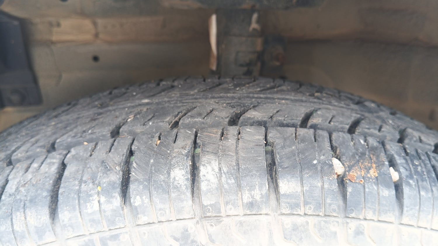 Used 2013 Maruti Suzuki Swift Dzire LXI Petrol Manual tyres LEFT FRONT TYRE TREAD VIEW