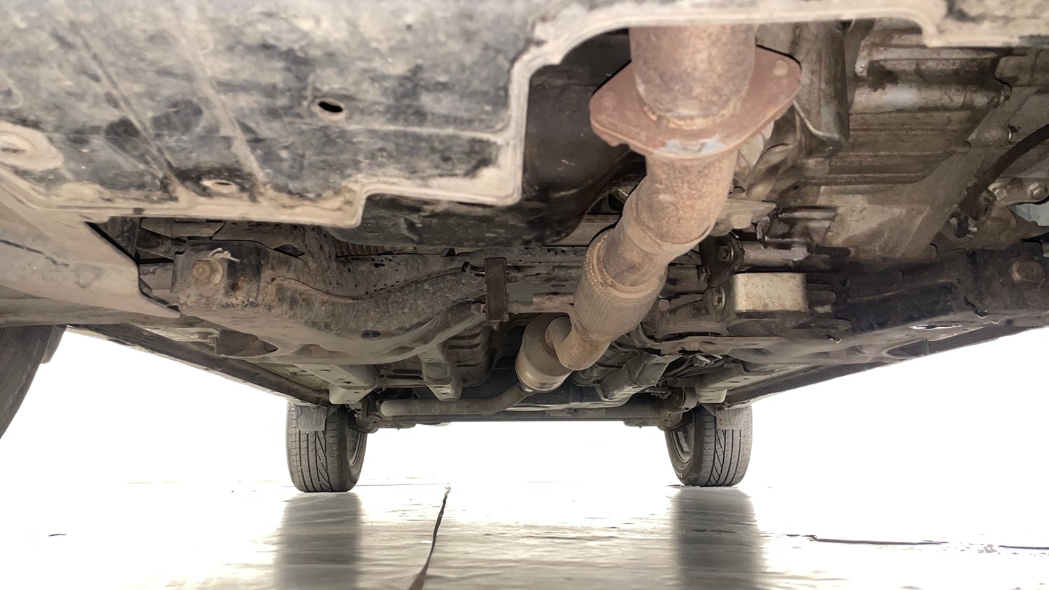 Used 2022 Tata Nexon XZA Plus (O) Petrol Automatic extra FRONT LEFT UNDERBODY VIEW