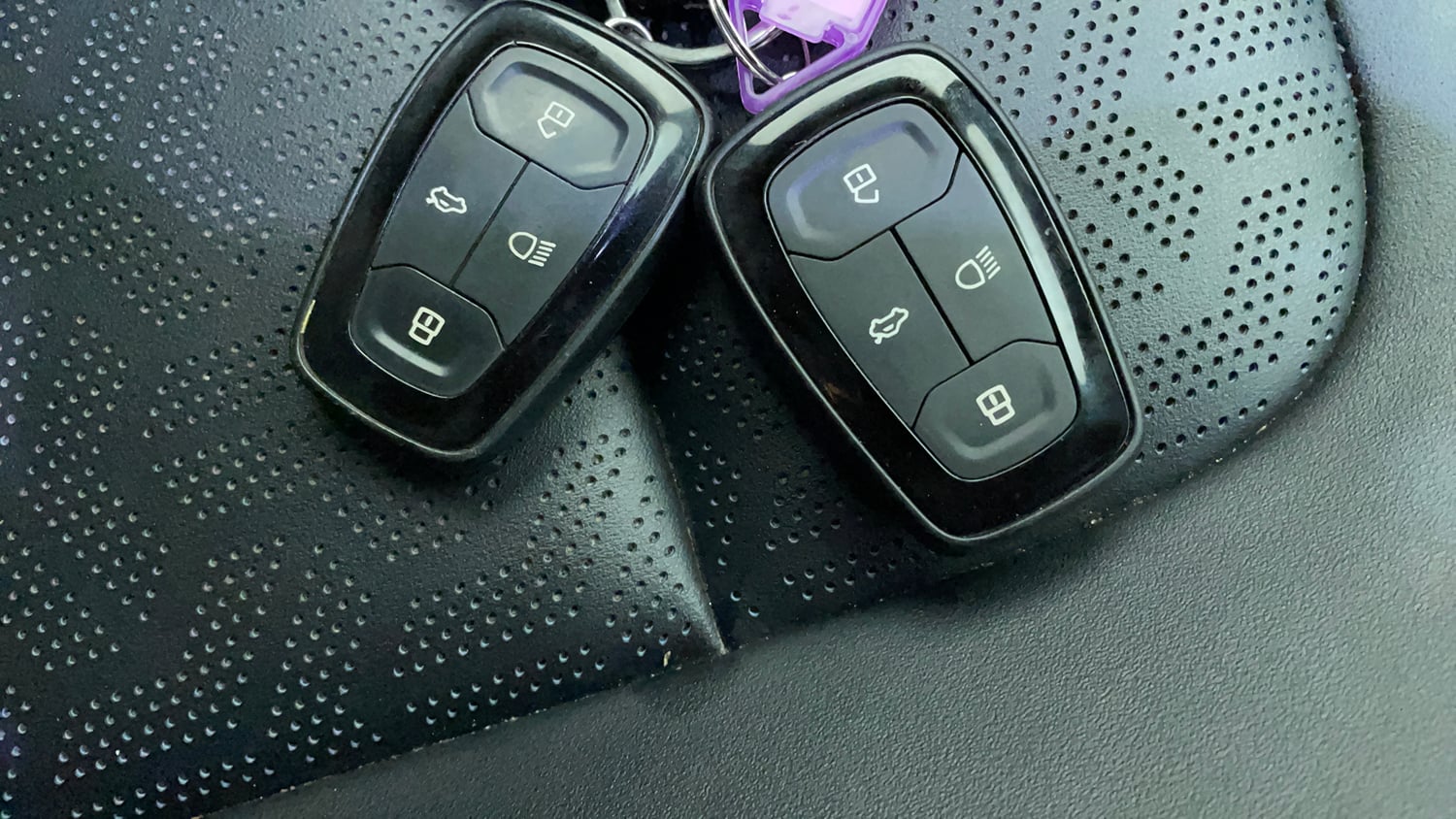 Used 2022 Tata Harrier XZA Plus Dark Edition Diesel Automatic extra CAR KEY VIEW