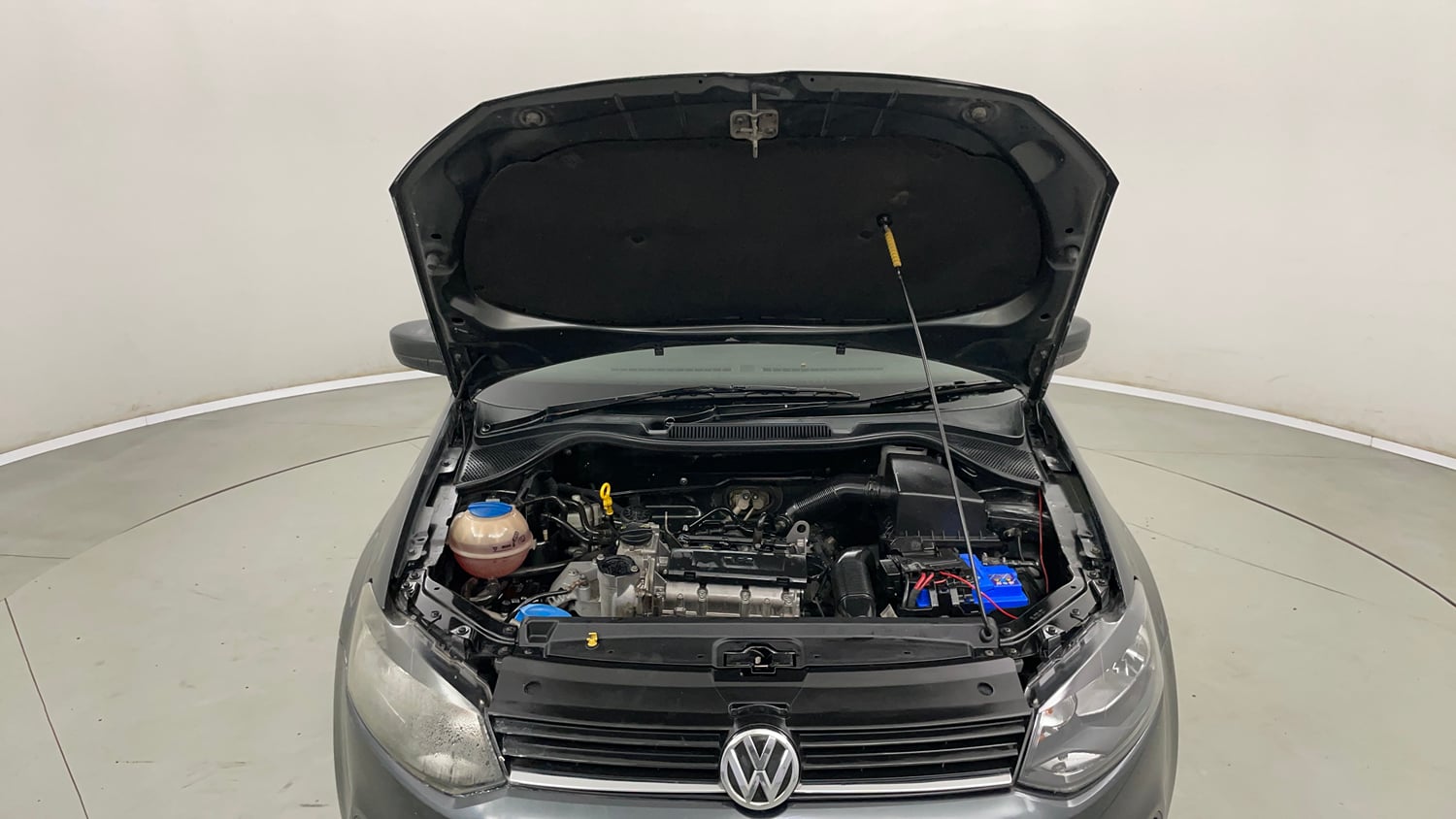Used 2015 Volkswagen Polo Trendline 1.2L (P) Petrol Manual engine ENGINE & BONNET OPEN FRONT VIEW