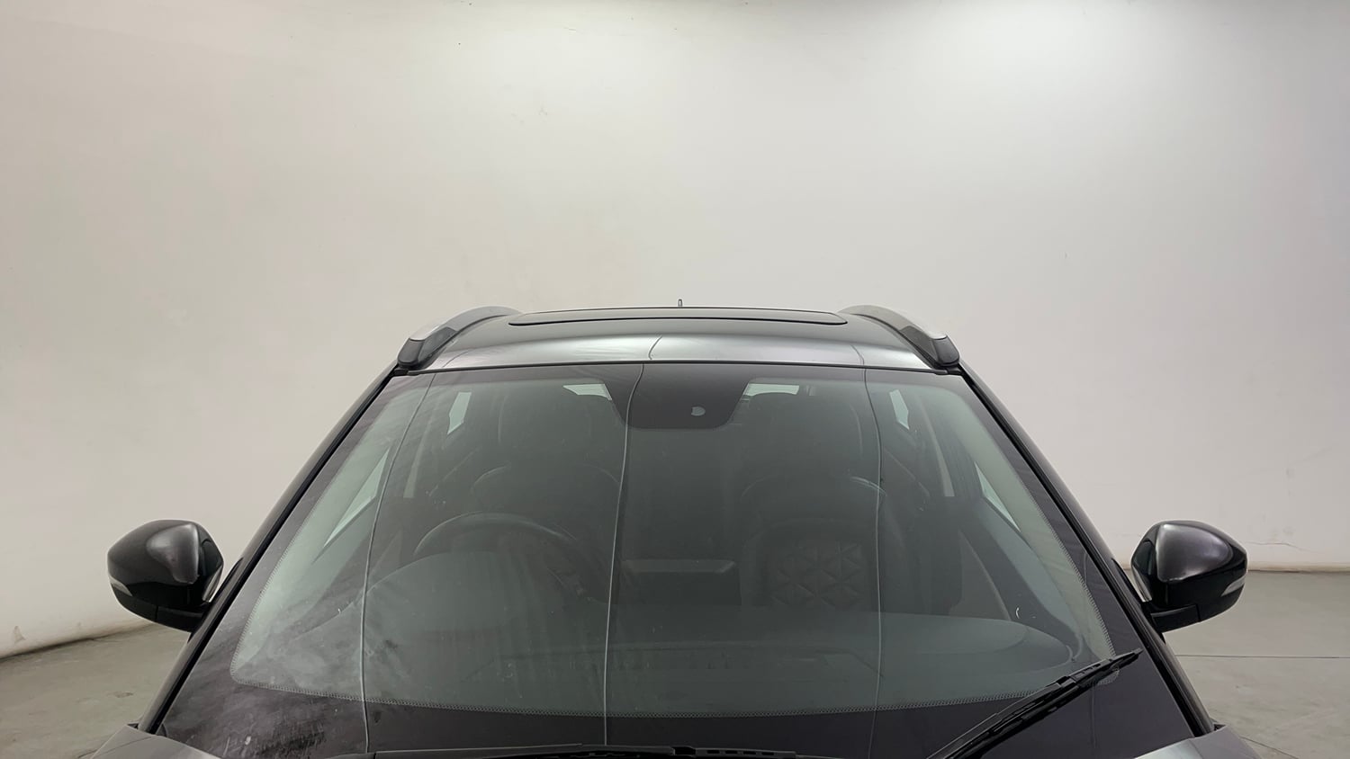 Used 2022 Tata Nexon XZA Plus (O) Petrol Automatic exterior FRONT WINDSHIELD VIEW