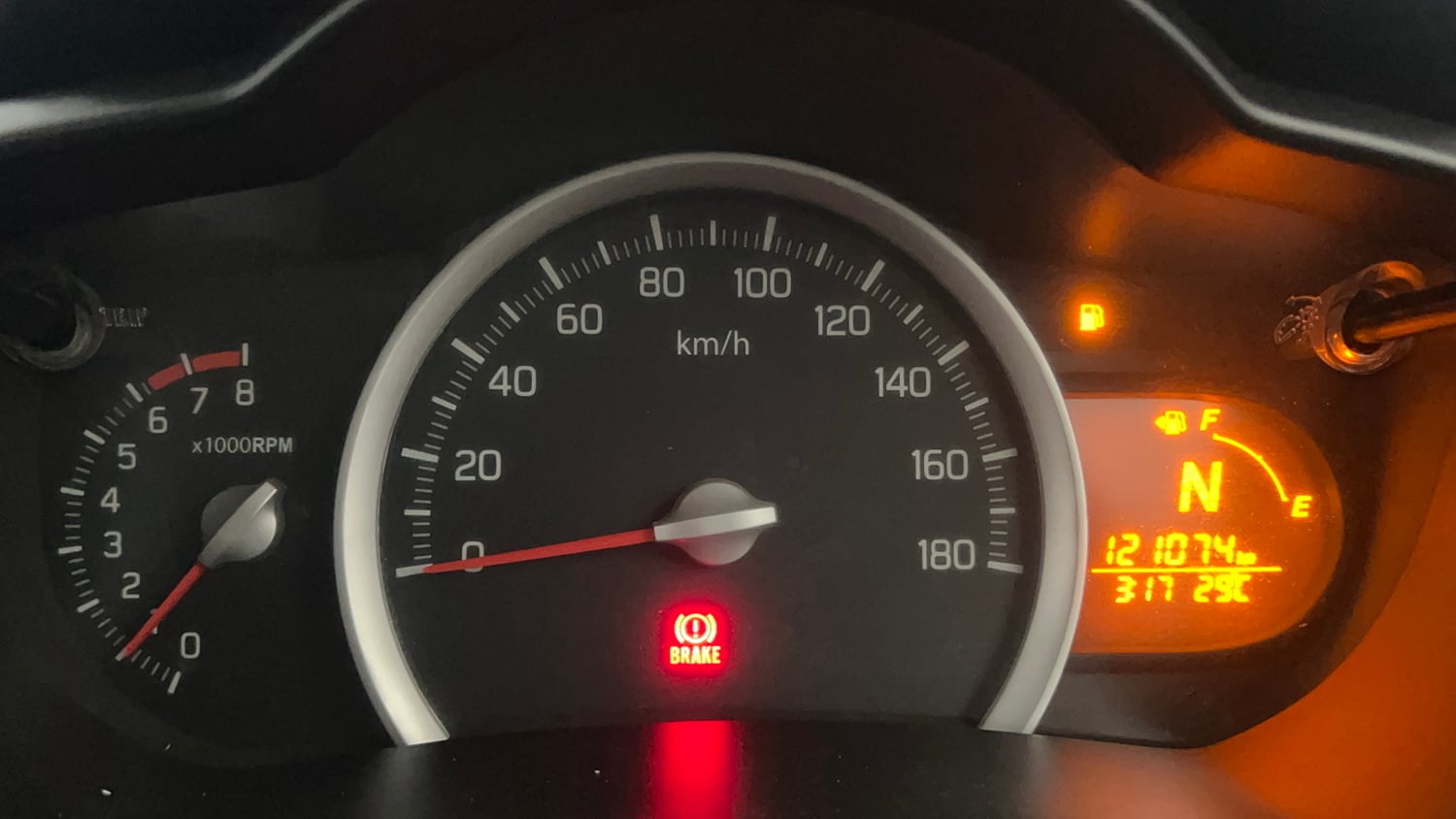Used 2014 Maruti Suzuki Celerio VXi AMT Petrol Automatic interior CLUSTERMETER VIEW