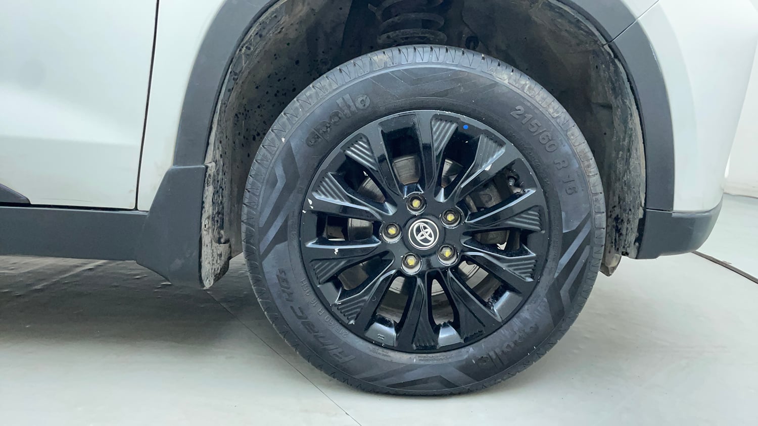 Used 2022 Toyota Urban Cruiser High Grade AT Petrol Automatic tyres RIGHT FRONT TYRE RIM VIEW