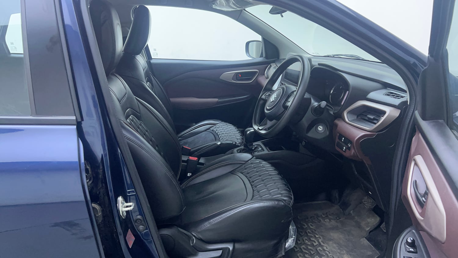 Used 2024 Maruti Suzuki Fronx Delta Plus 1.2L AGS Petrol Automatic interior RIGHT SIDE FRONT DOOR CABIN VIEW