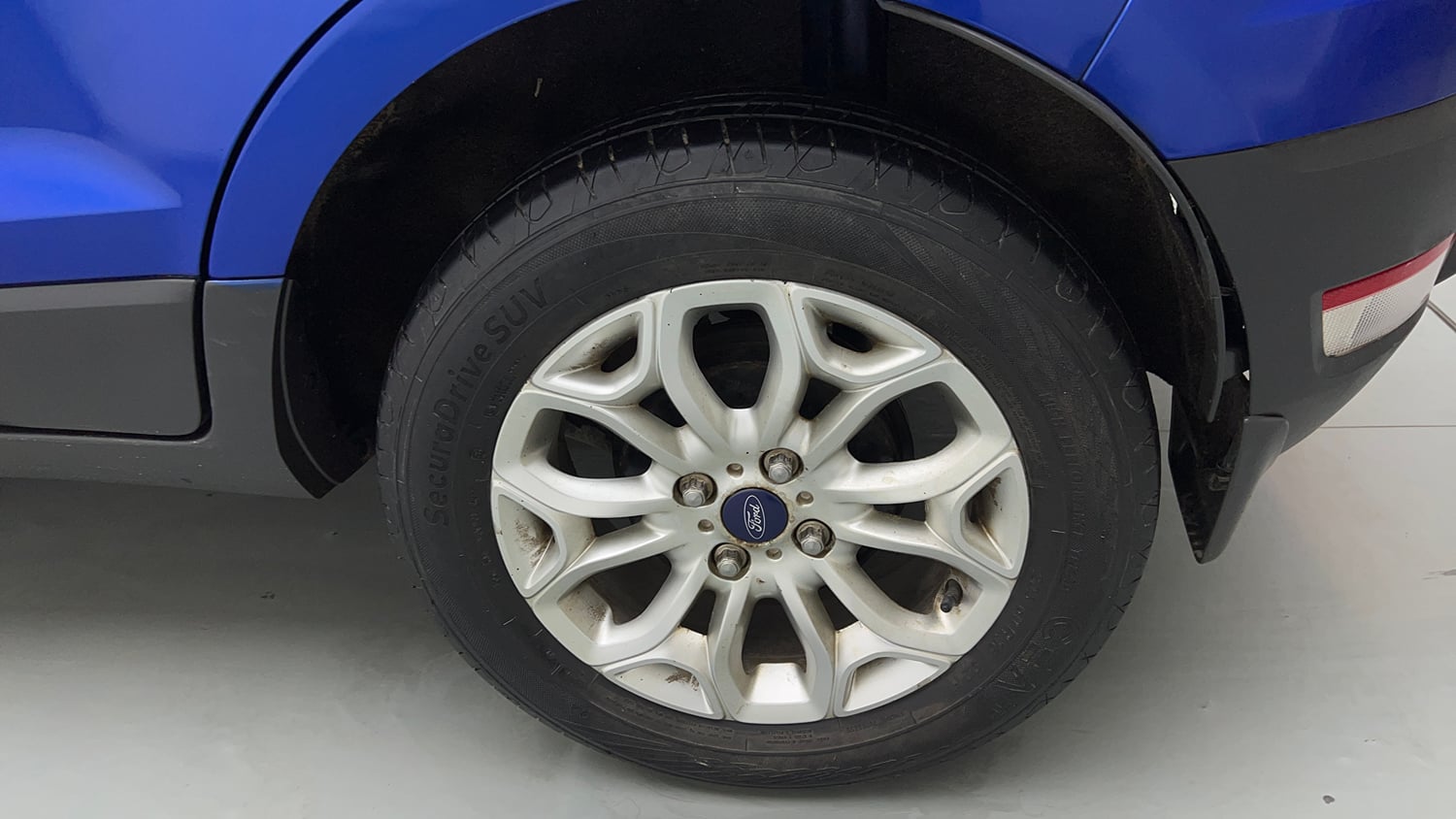 Used 2014 Ford EcoSport Titanium 1.5 Ti-VCT AT Petrol Automatic tyres LEFT REAR TYRE RIM VIEW