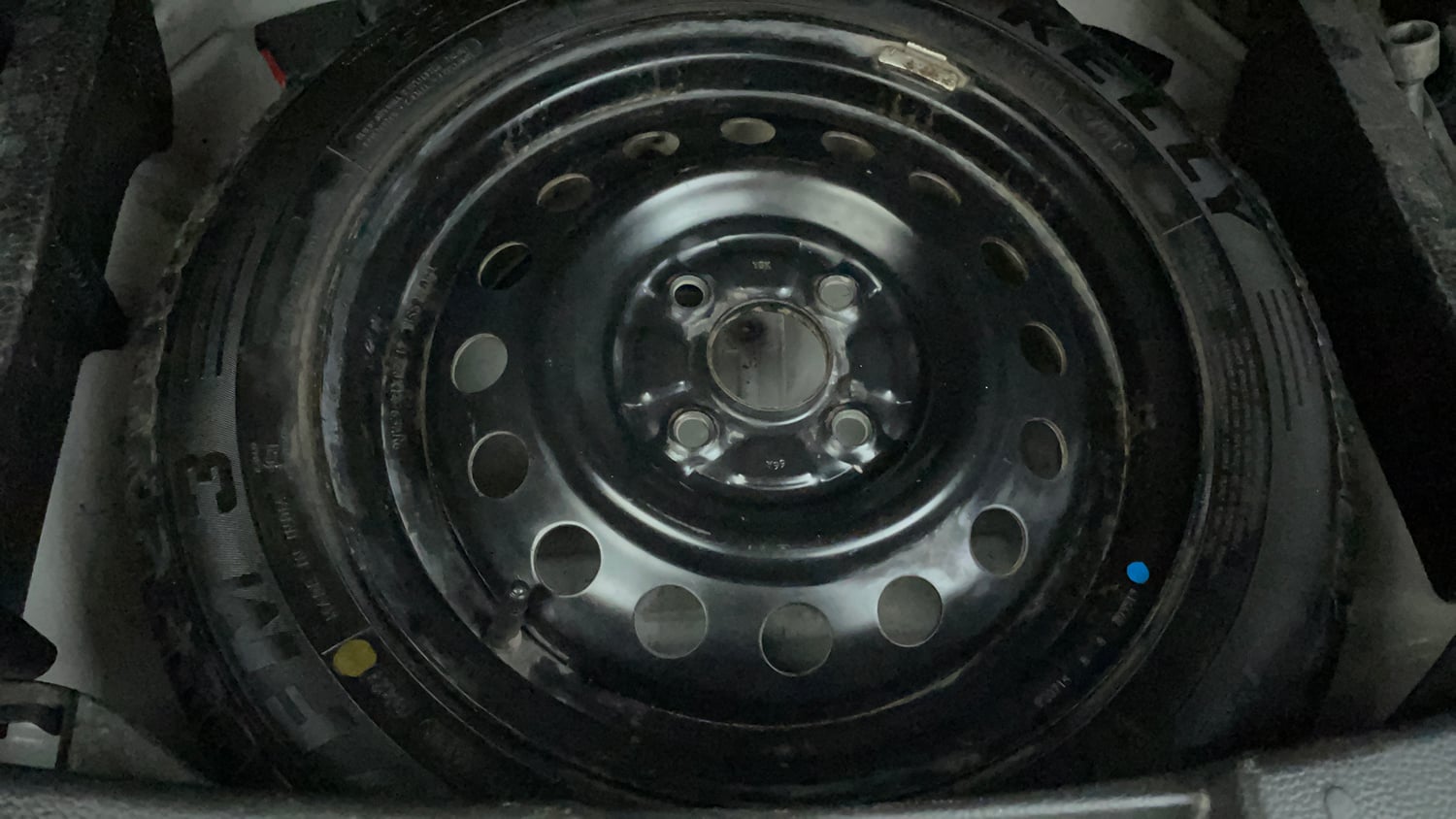 Used 2015 Maruti Suzuki Wagon R VXI Petrol Manual tyres SPARE TYRE VIEW