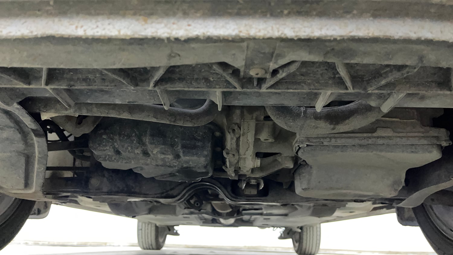 Used 2022 Volkswagen Vento Highline Plus 1.0L TSI Automatic Petrol Automatic extra FRONT LEFT UNDERBODY VIEW