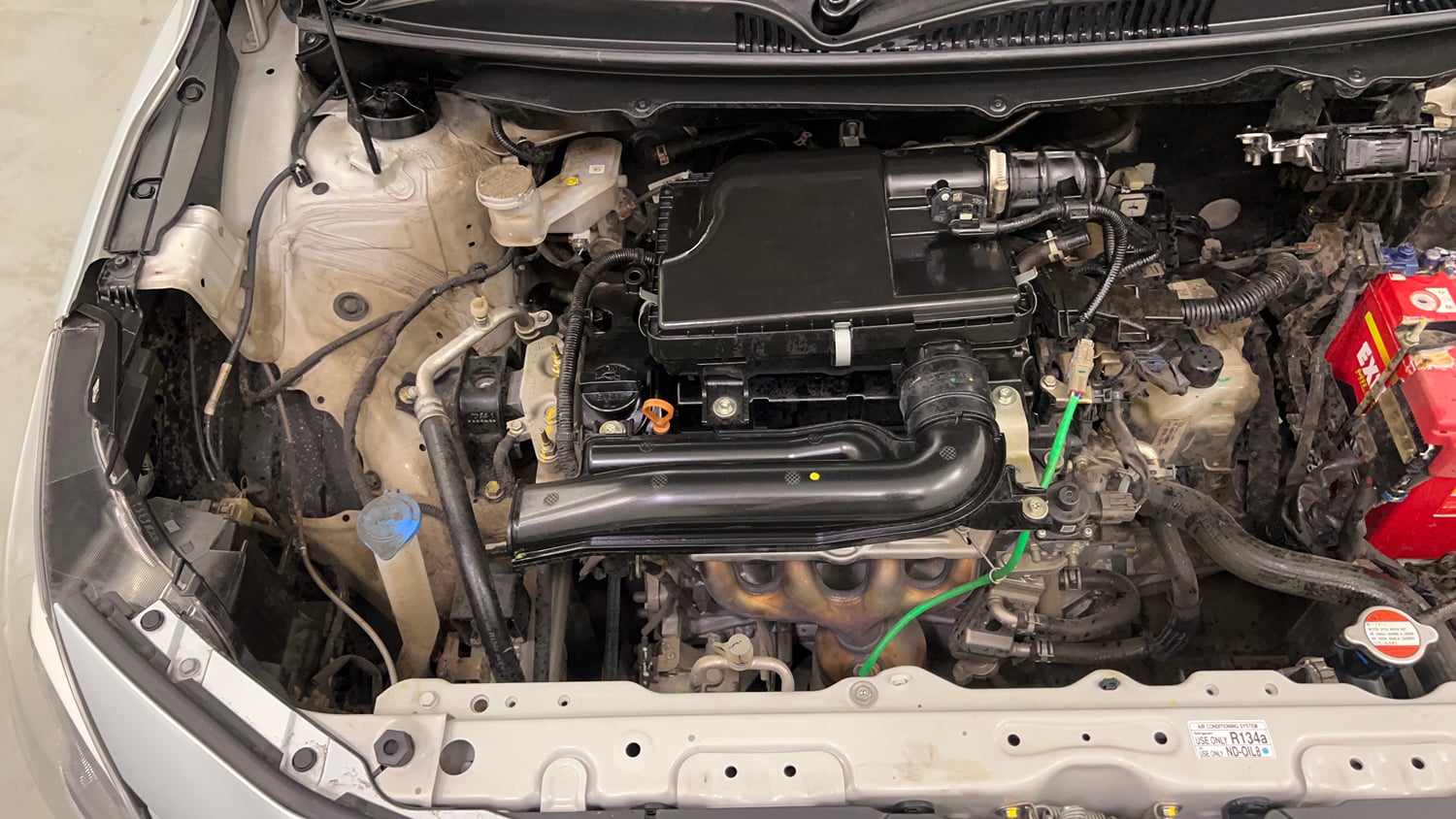 Used 2023 Toyota Glanza V AMT Petrol Automatic engine ENGINE RIGHT SIDE VIEW