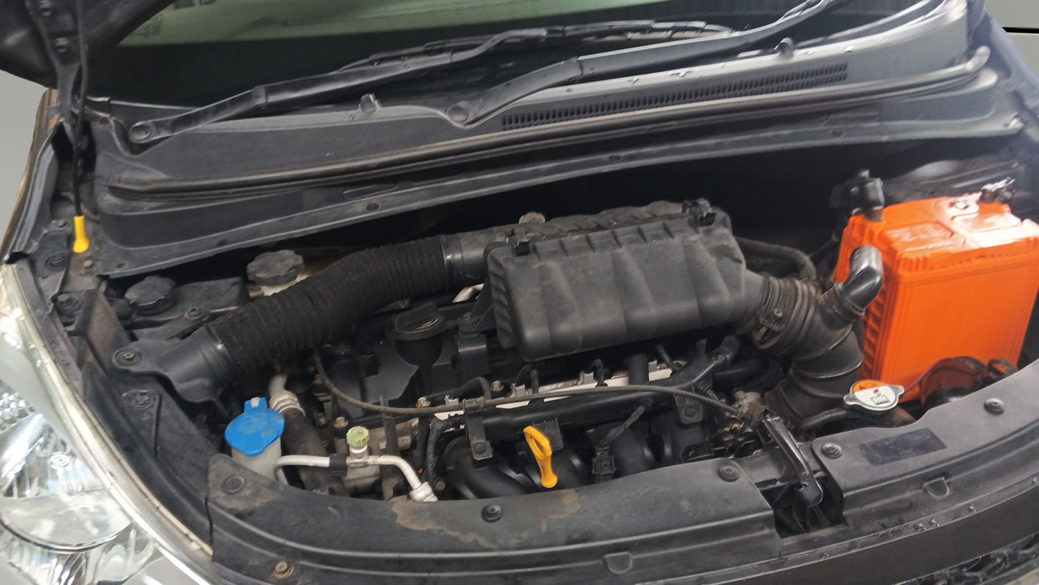 Used 2012 Hyundai i10 Sportz 1.2 Kappa2 Petrol Manual engine ENGINE RIGHT SIDE VIEW