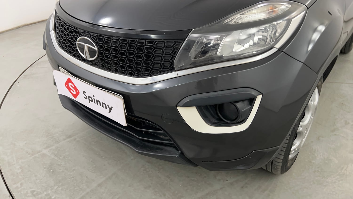 Used 2019 Tata Nexon XM Petrol Manual dents MINOR SCRATCH