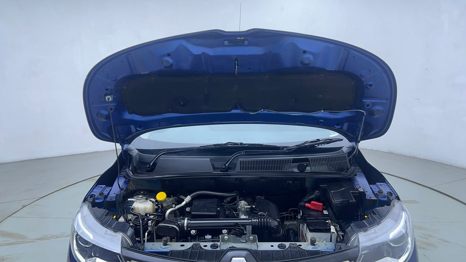 Used 2022 Renault Triber RXZ Petrol Manual engine ENGINE & BONNET OPEN FRONT VIEW