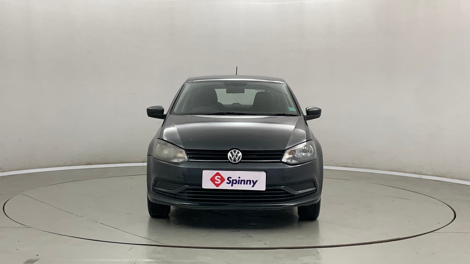 Used 2015 Volkswagen Polo Trendline 1.2L (P) Petrol Manual exterior FRONT VIEW