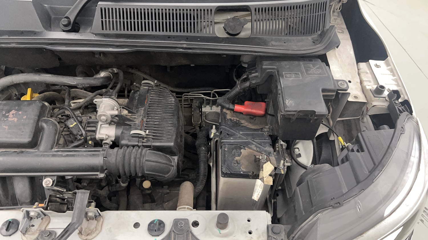 Used 2021 Renault Triber RXZ Petrol Manual engine ENGINE LEFT SIDE VIEW