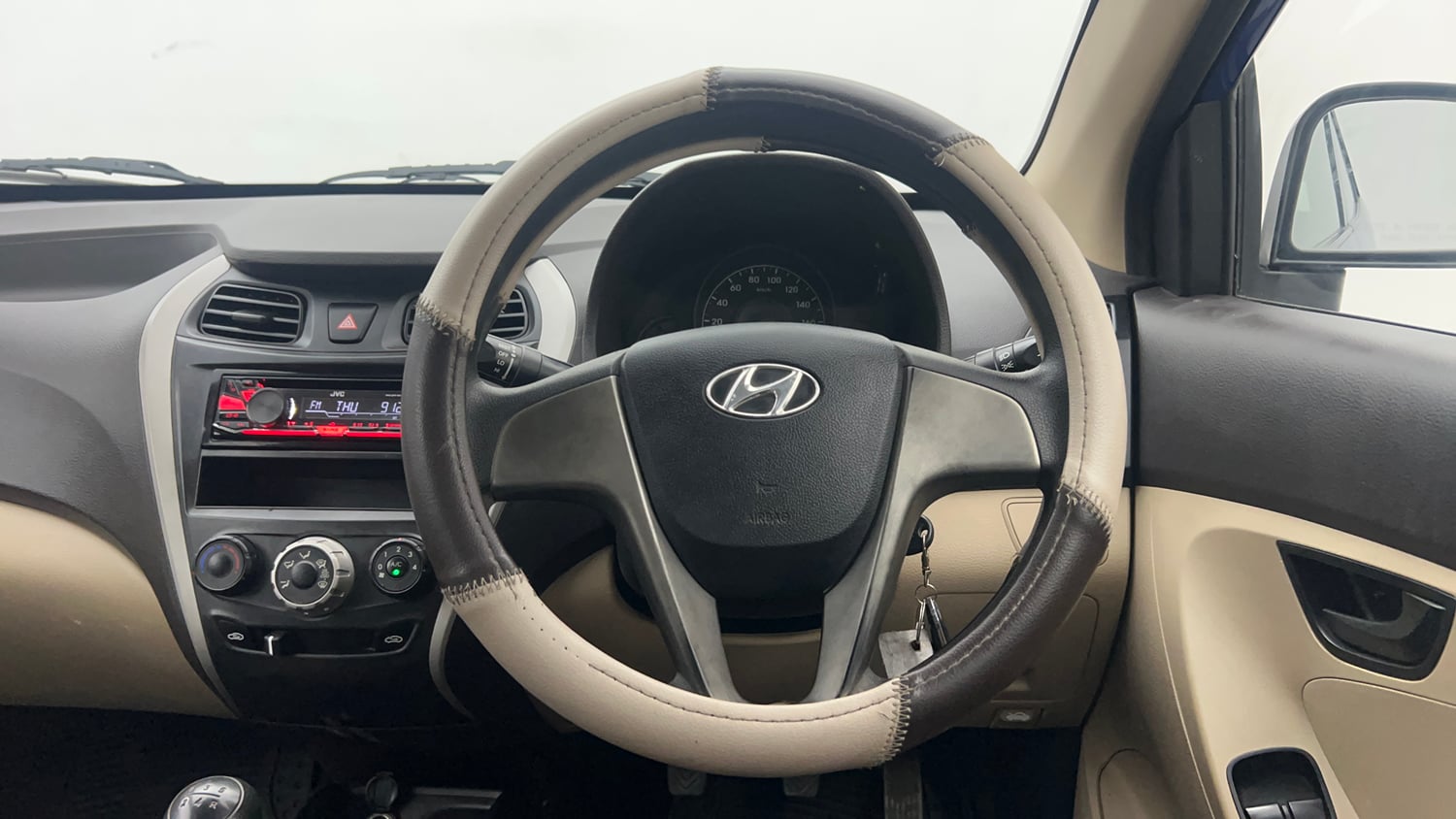 Used 2016 Hyundai Eon Era + AirBag Petrol Manual interior STEERING VIEW