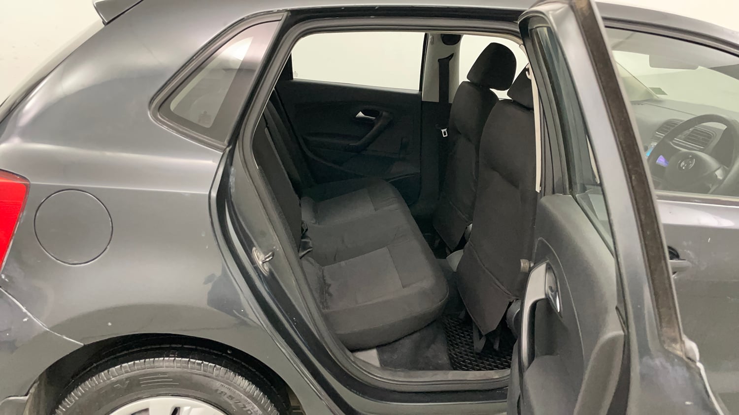 Used 2015 Volkswagen Polo Trendline 1.2L (P) Petrol Manual interior RIGHT SIDE REAR DOOR CABIN VIEW