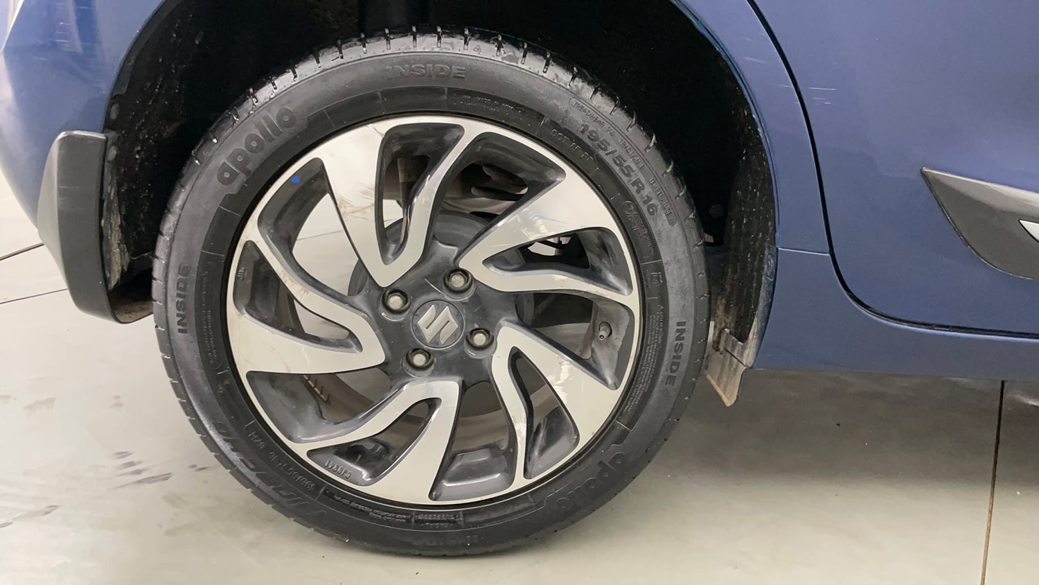Used 2021 Maruti Suzuki Baleno Zeta Petrol Manual tyres RIGHT REAR TYRE RIM VIEW