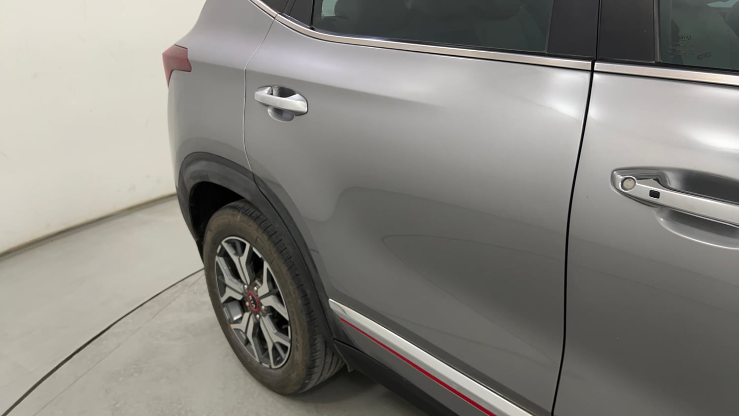 Used 2020 Kia Seltos GTX Plus AT 1.5 Diesel Diesel Automatic dents MINOR SCRATCH