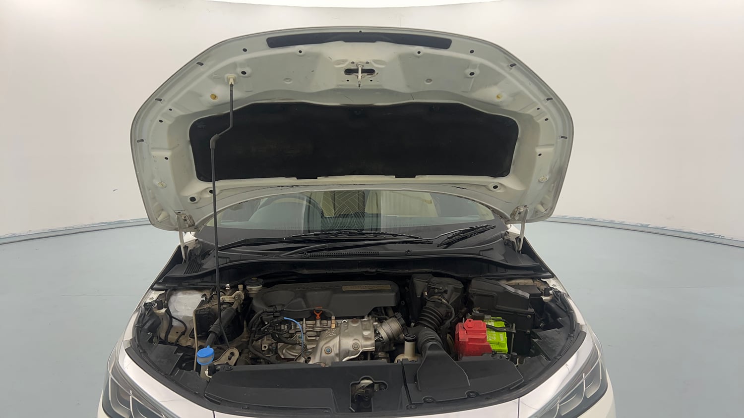 Used 2022 Honda City VX Diesel Diesel Manual engine ENGINE & BONNET OPEN FRONT VIEW