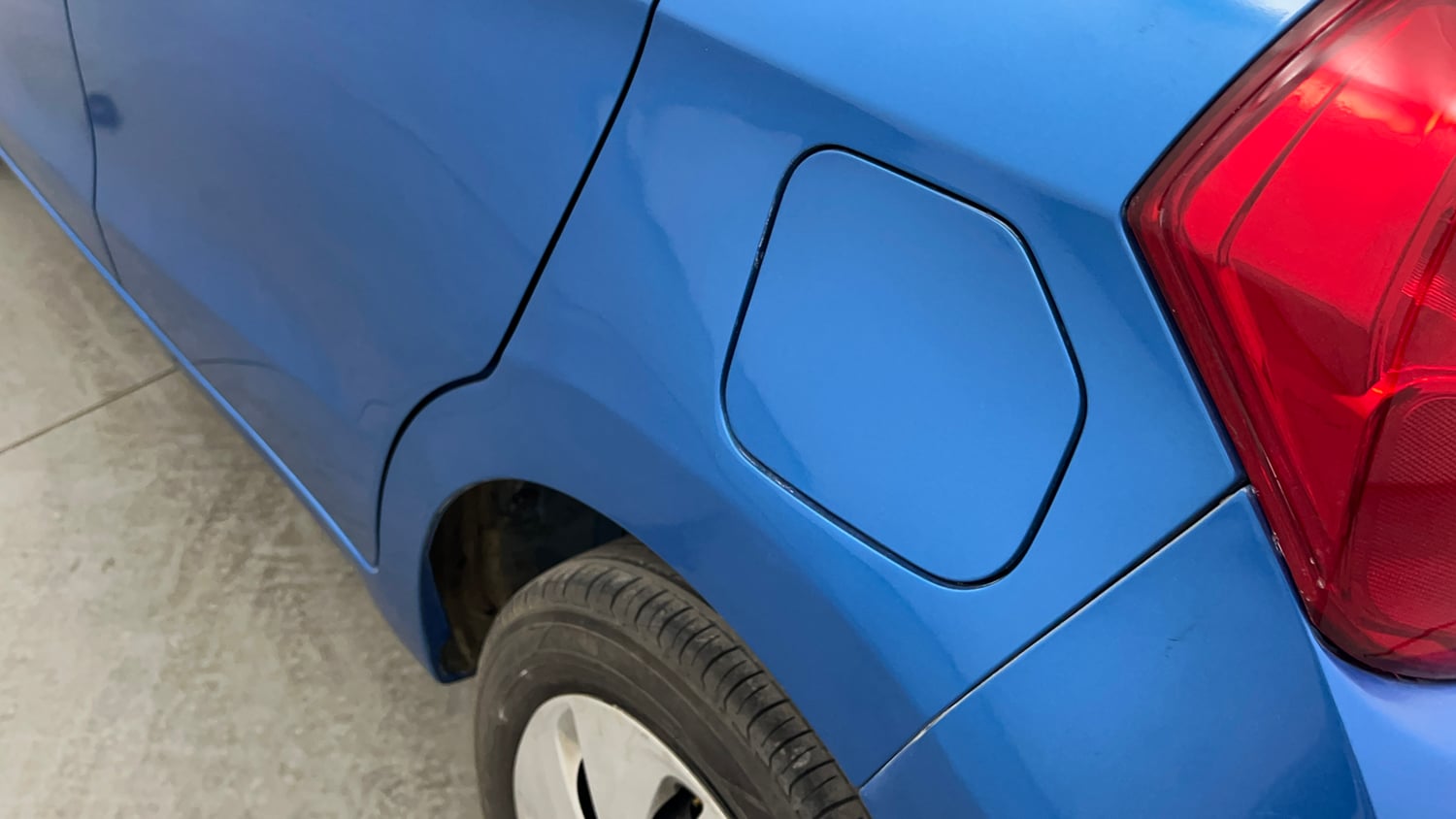 Used 2014 Maruti Suzuki Celerio VXi AMT Petrol Automatic dents MINOR DENT