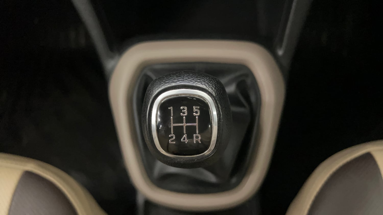 Used 2017 Hyundai Grand i10 Sportz 1.2 Kappa VTVT Petrol Manual interior GEAR  KNOB VIEW
