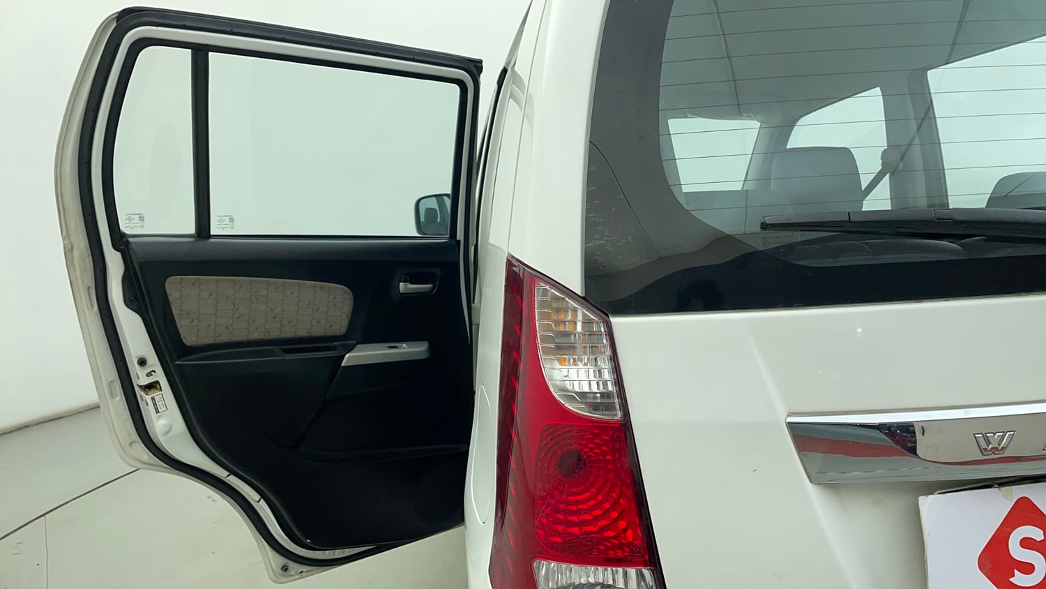 Used 2015 Maruti Suzuki Wagon R VXI Petrol Manual interior LEFT REAR DOOR OPEN VIEW