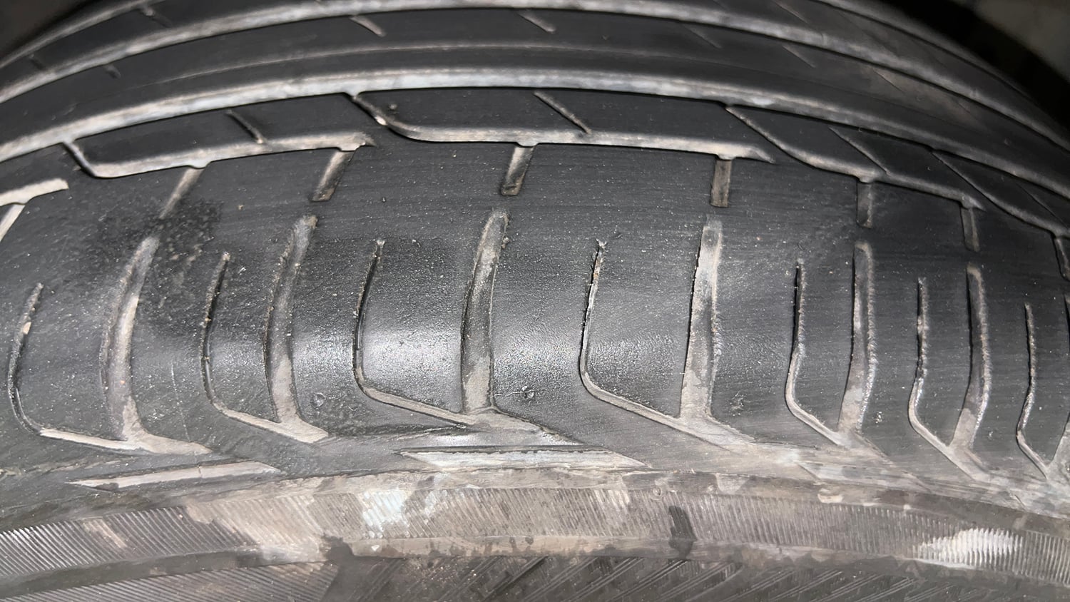 Used 2018 Maruti Suzuki S-Cross Alpha 1.3 Diesel Manual tyres RIGHT FRONT TYRE TREAD VIEW