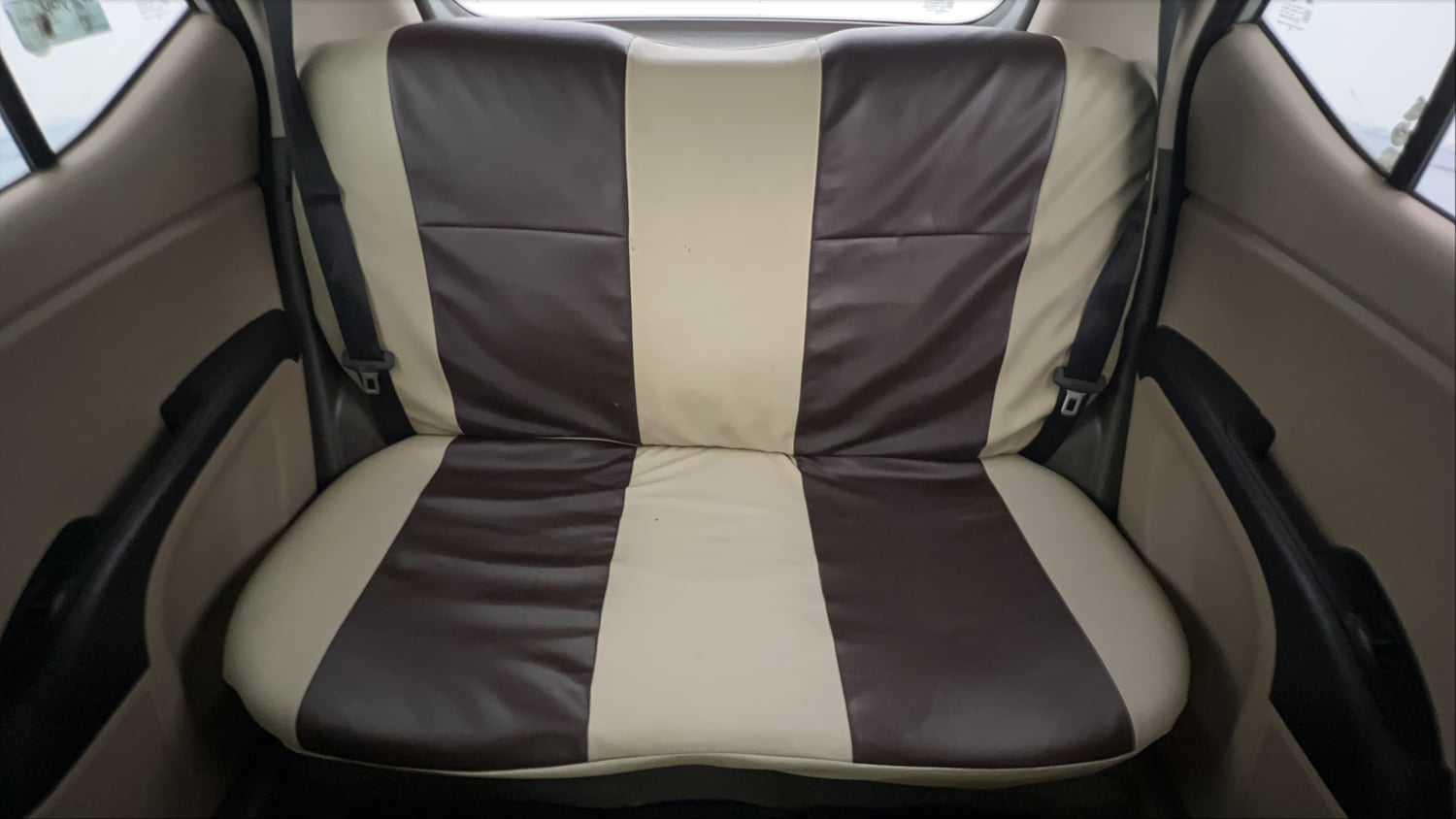 Used 2014 Hyundai i10 Magna 1.1 iRDE2 Petrol Manual interior REAR SEAT CONDITION VIEW