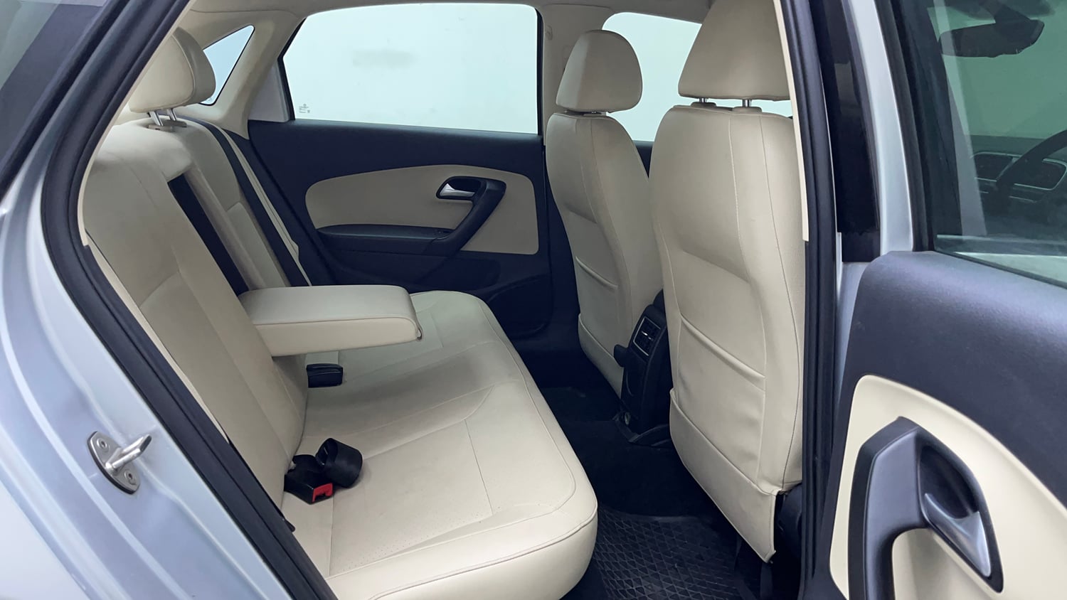 Used 2022 Volkswagen Vento Highline Plus 1.0L TSI Automatic Petrol Automatic interior RIGHT SIDE REAR DOOR CABIN VIEW