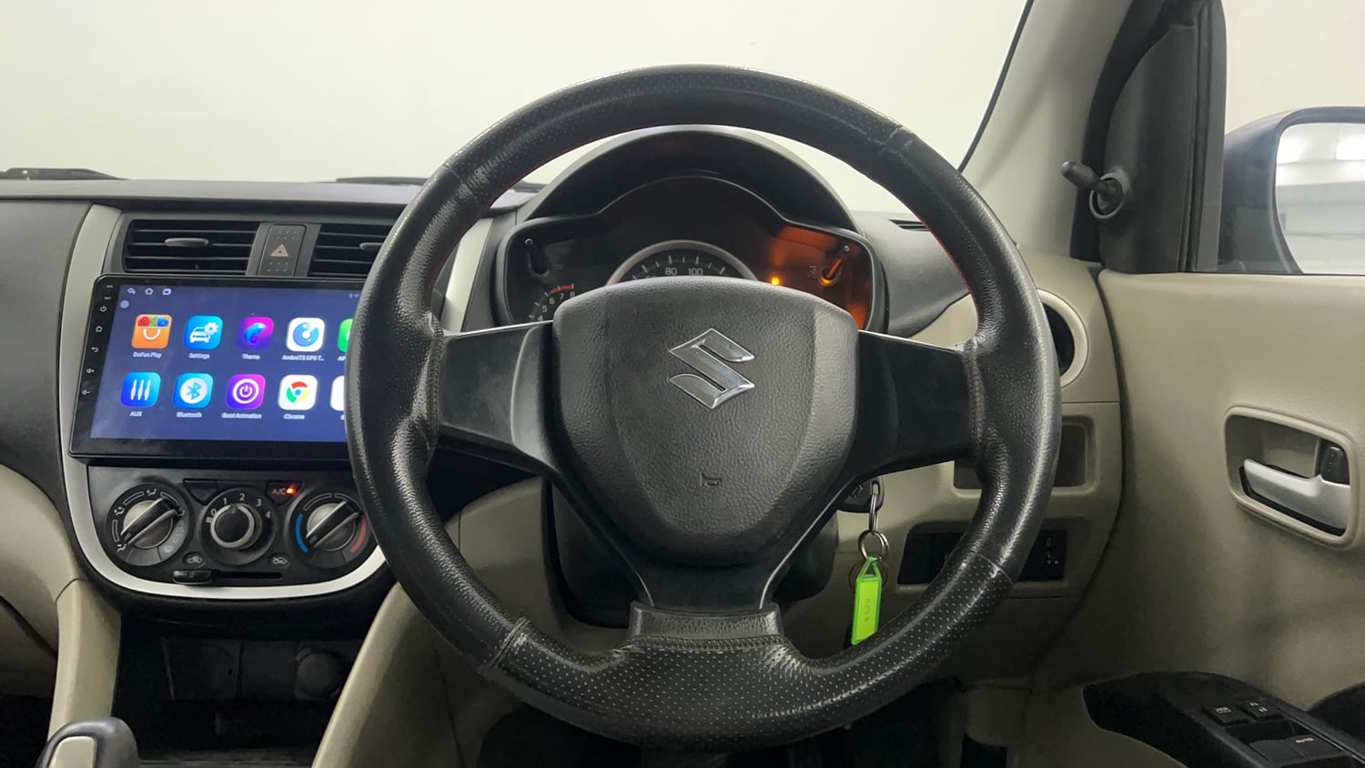 Used 2014 Maruti Suzuki Celerio VXi AMT Petrol Automatic interior STEERING VIEW