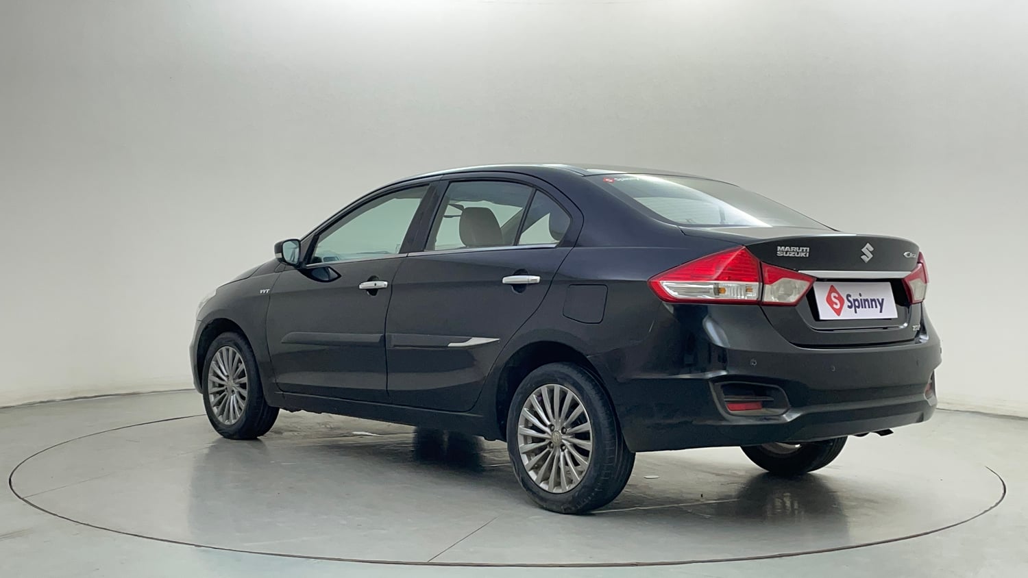 Used 2016 Maruti Suzuki Ciaz ZXi Petrol Manual exterior LEFT REAR CORNER VIEW