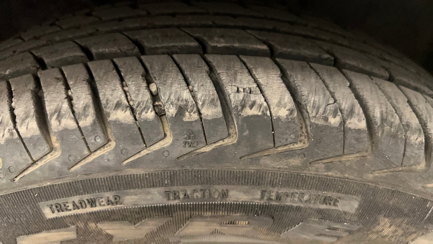Used 2019 Datsun Redi-GO S 1.0 Petrol Manual tyres RIGHT FRONT TYRE TREAD VIEW
