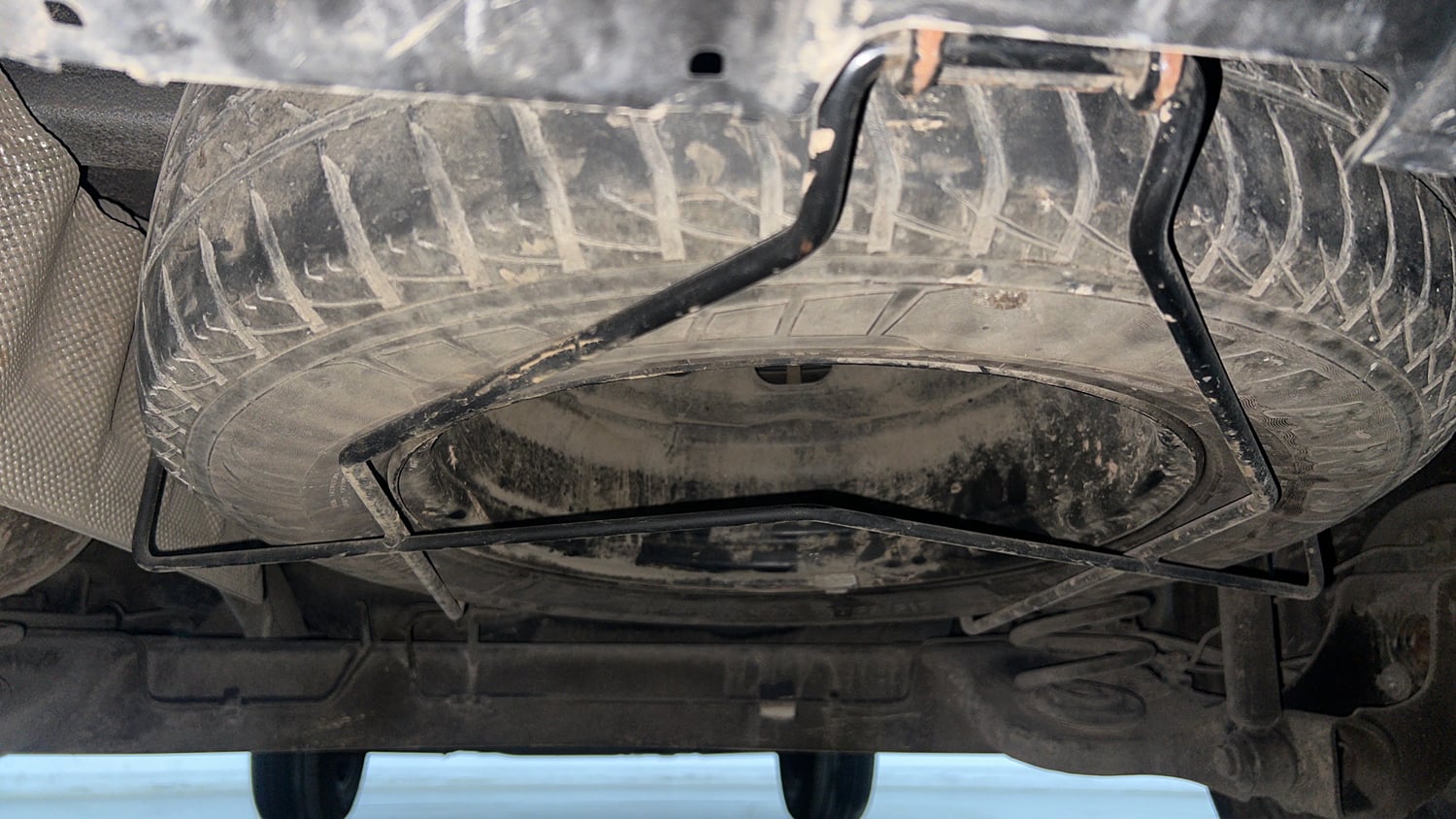 Used 2019 Renault Duster RXS CVT Petrol Automatic tyres SPARE TYRE VIEW