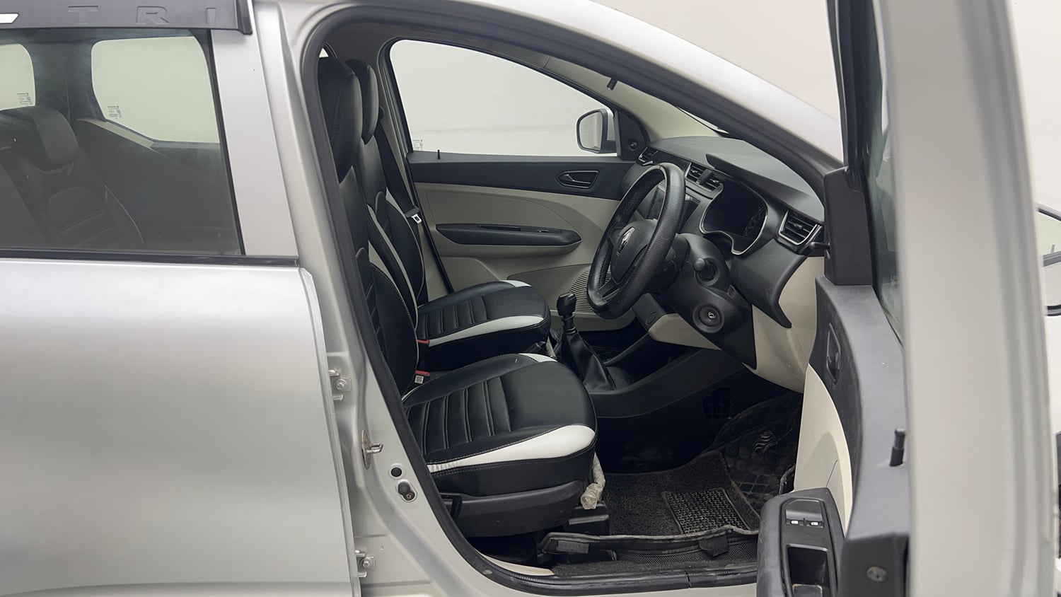 Used 2020 Renault Triber RXL Petrol Manual interior RIGHT SIDE FRONT DOOR CABIN VIEW
