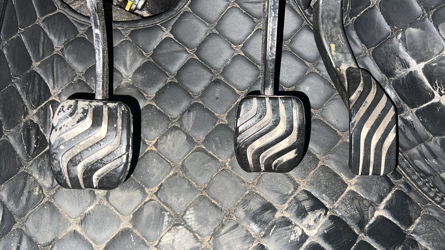 Used 2020 Renault Triber RXL Petrol Manual interior PEDALS VIEW