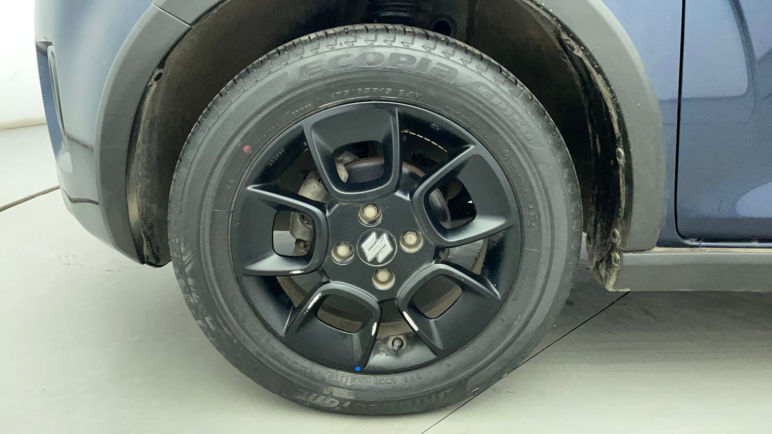 Used 2022 Maruti Suzuki Ignis Alpha 1.2 MT Petrol Manual tyres LEFT FRONT TYRE RIM VIEW