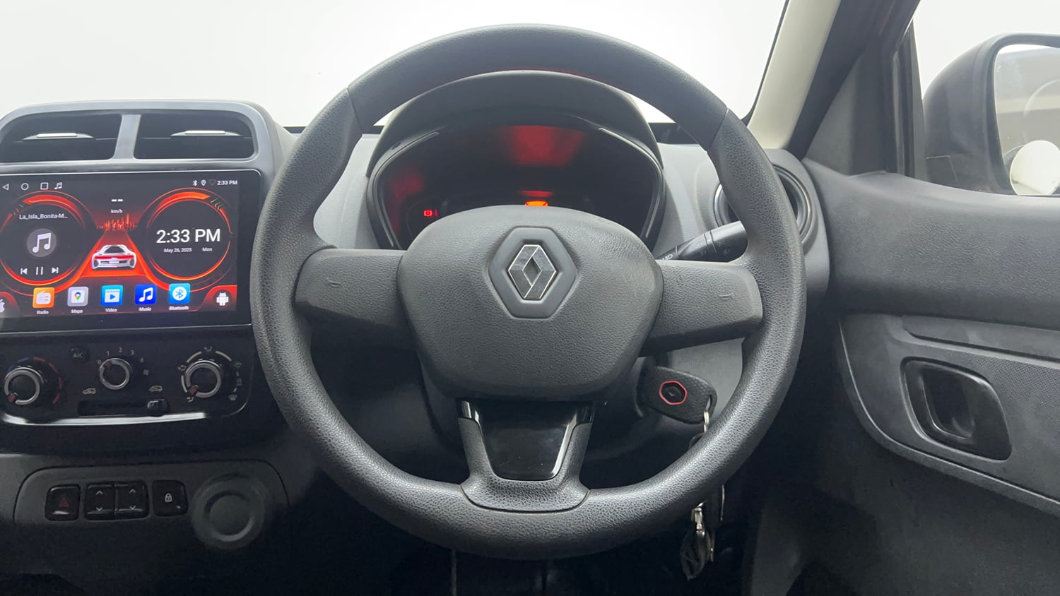 Used 2016 Renault Kwid RXT Petrol Manual interior STEERING VIEW