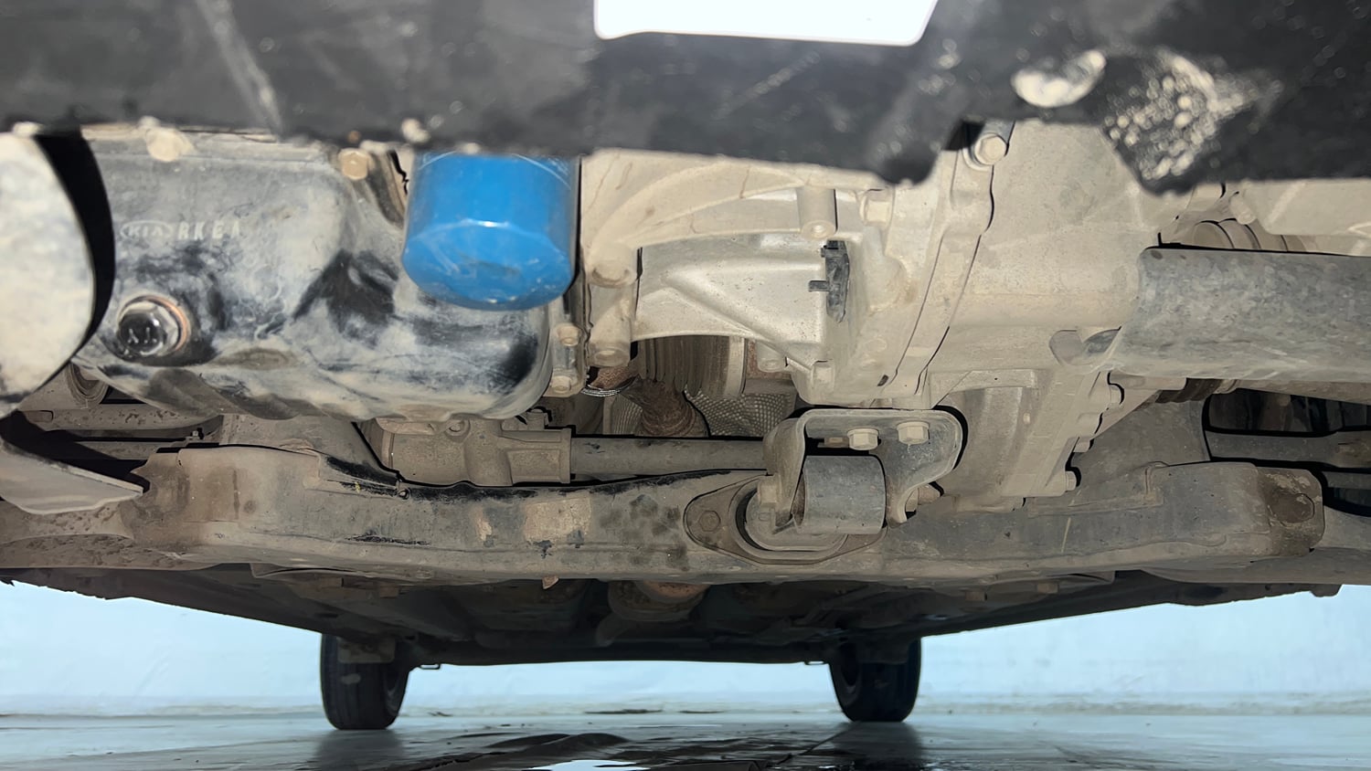 Used 2023 Hyundai Grand i10 Nios Sportz AMT 1.2 Kappa VTVT Petrol Automatic extra FRONT LEFT UNDERBODY VIEW